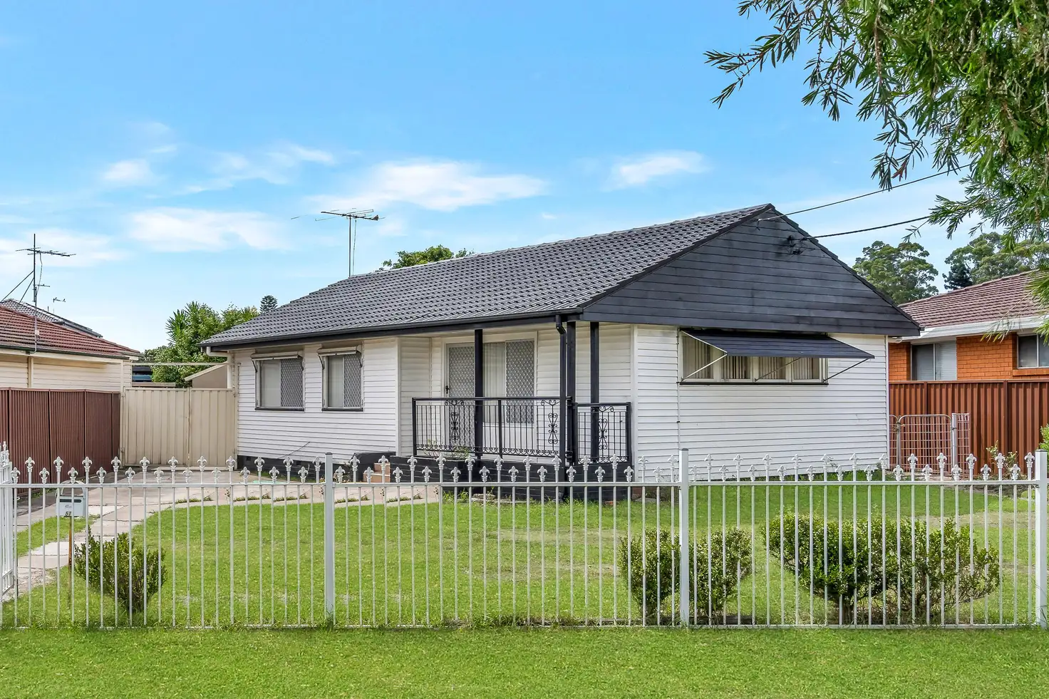 Main view of Homely house listing, 51 Hillview Parade, Lurnea NSW 2170