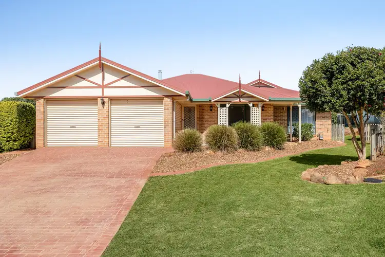2 Shamrock Court, Middle Ridge QLD 4350