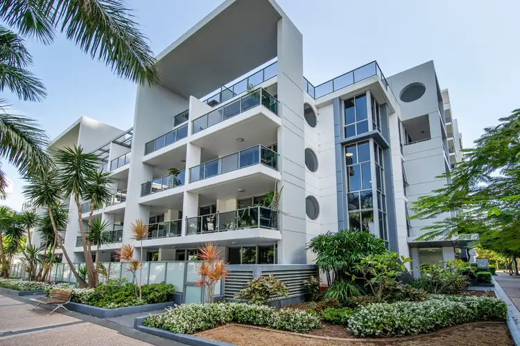 411/3 Como Crescent, Southport QLD 4215