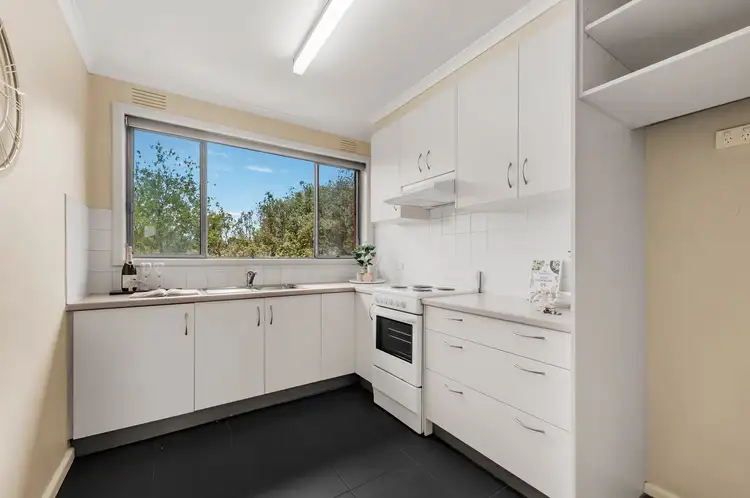 Third view of Homely apartment listing, 7/10 Albert Avenue, Oakleigh VIC 3166
