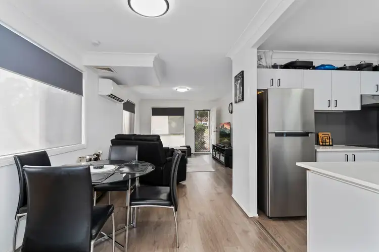 Seventh view of Homely townhouse listing, 6/8 Wickfield Circuit, Ambarvale NSW 2560