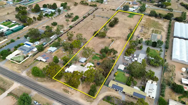 8 Dawkins Road, Two Wells SA 5501