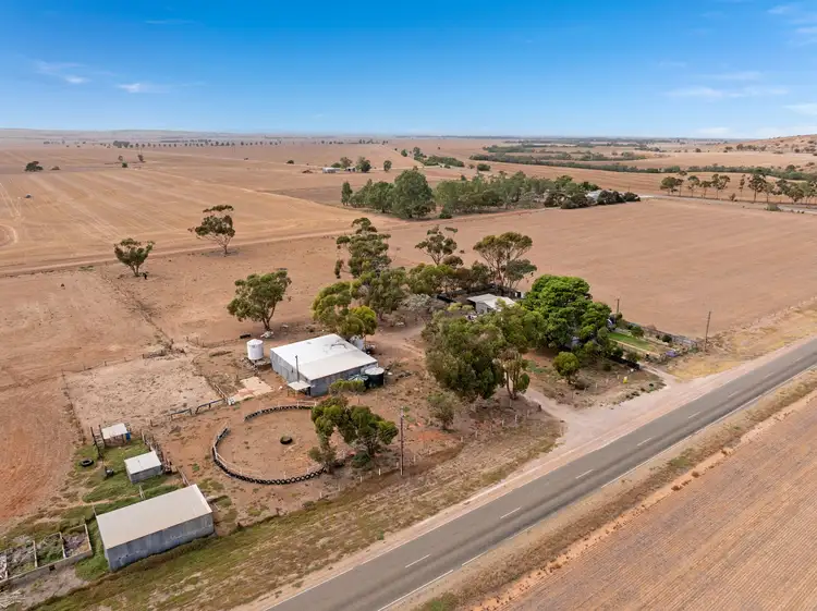 1921 The Cattle Track, Redhill SA 5521