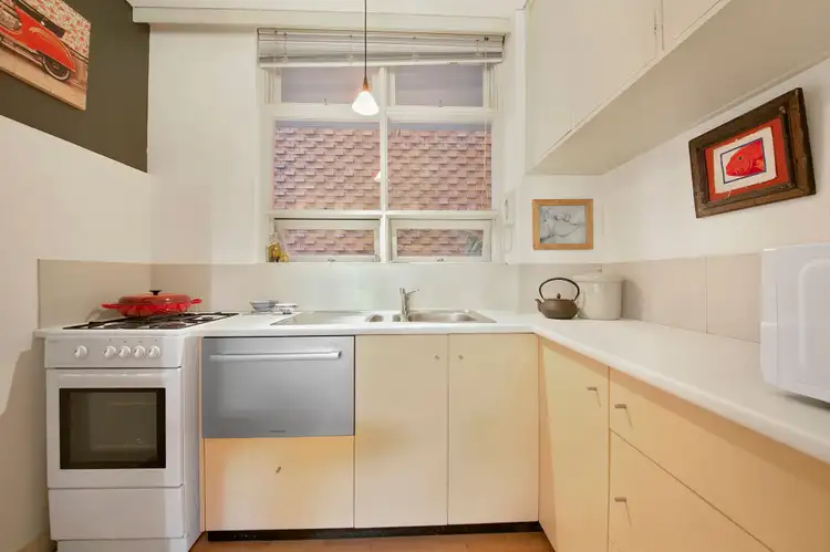 Third view of Homely apartment listing, 2i/182 Dornoch Terrace, Highgate Hill QLD 4101