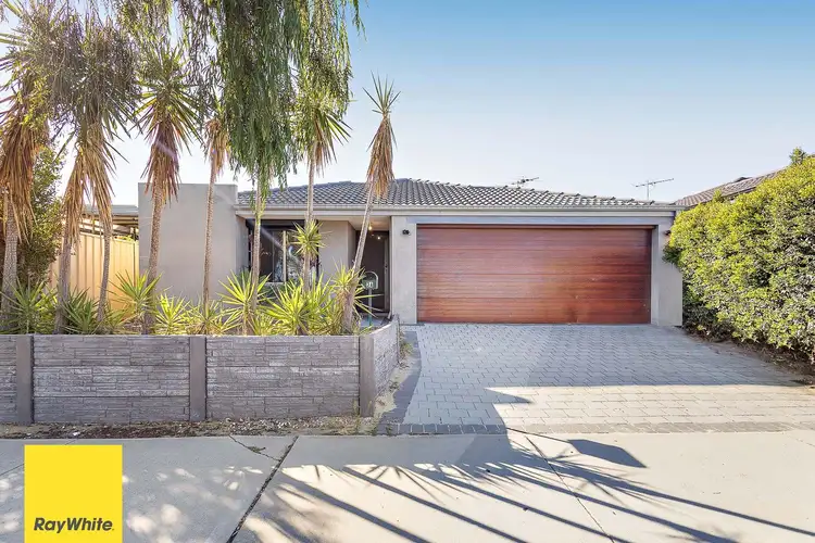 3A Brecknock Way, Girrawheen WA 6064