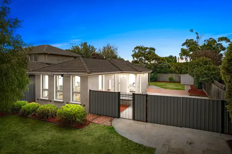 60 Cambridge Crescent, Werribee VIC 3030