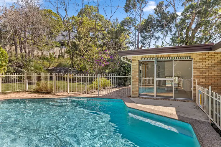 4 Stirling Avenue