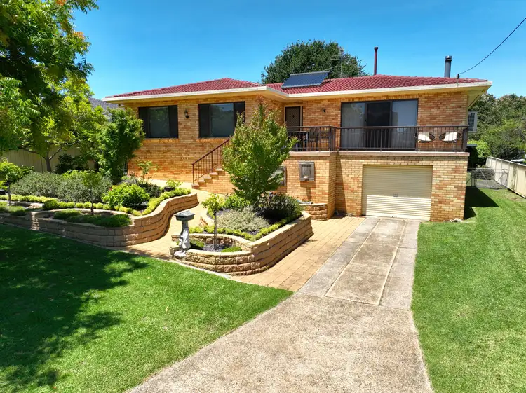 25 Lindsay Avenue, Glen Innes NSW 2370