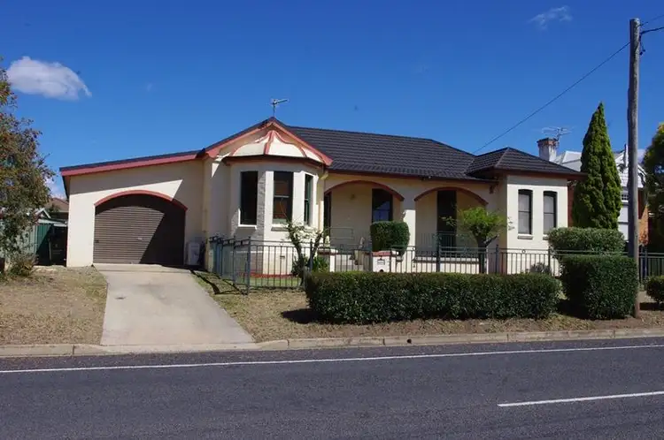 2 Bannockburn Road, Inverell NSW 2360