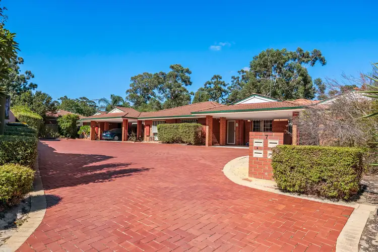 4/7 Conifer Close, Ballajura WA 6066
