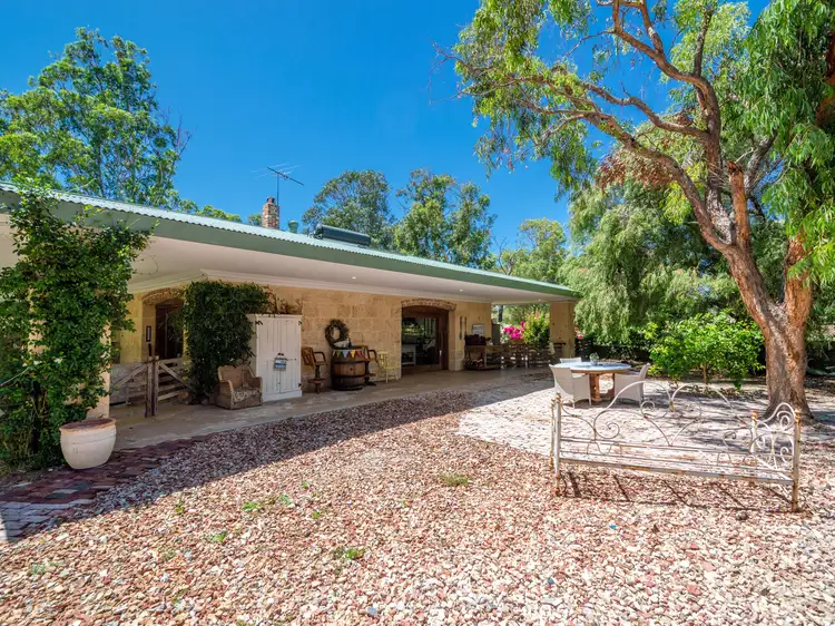 15 Facey Road, Gnangara WA 6077