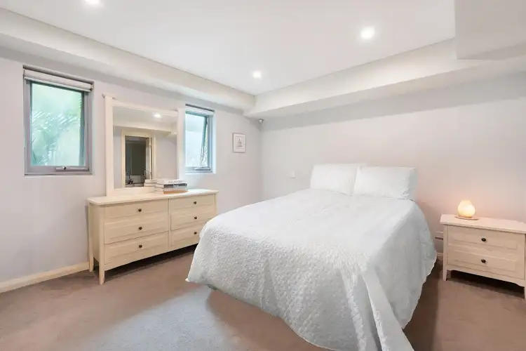 Third view of Homely apartment listing, 4/694-696 Old South Head Road, Rose Bay NSW 2029