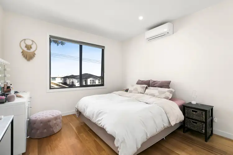Fifth view of Homely townhouse listing, 2/20 Lex Grove, Oak Park VIC 3046