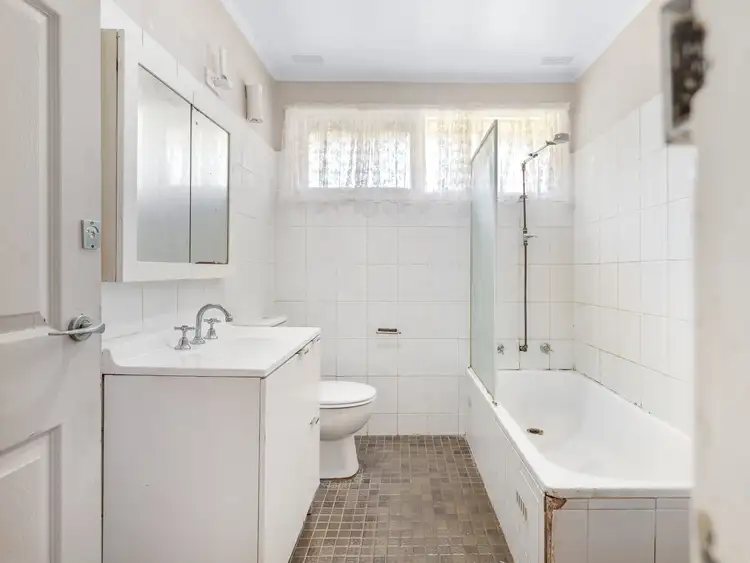 Sixth view of Homely house listing, 3 Kippara Place, Bradbury NSW 2560
