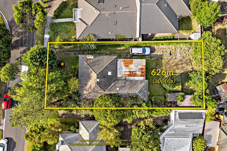 4 Coolac Street, Chadstone VIC 3148