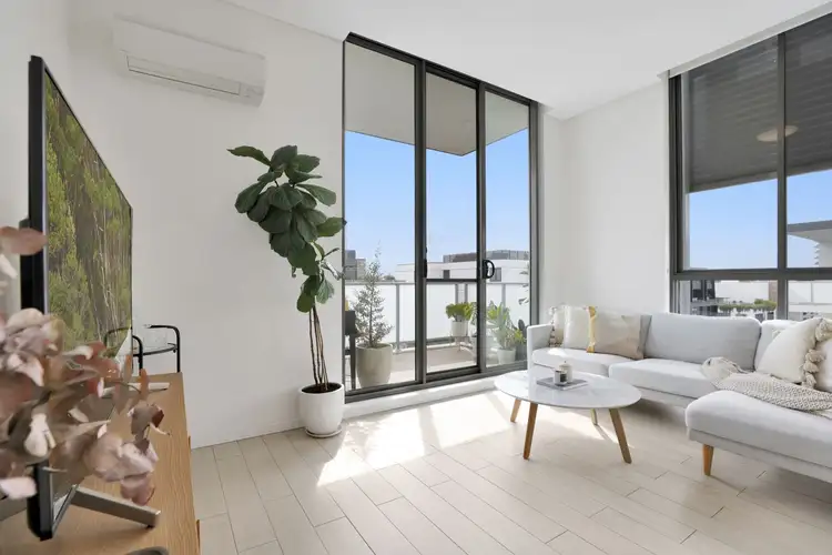 Fifth view of Homely apartment listing, E927/1-39 Lord Sheffield Circuit, Penrith NSW 2750