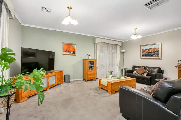 Sixth view of Homely house listing, 15 Manuka Court, Mill Park VIC 3082