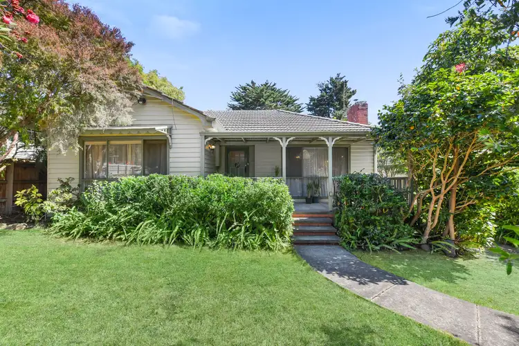 28 Crow Street, Burwood East VIC 3151
