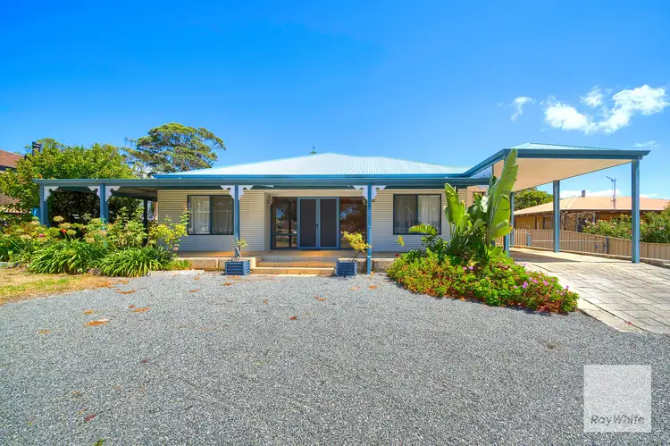 61 Adelaide Street