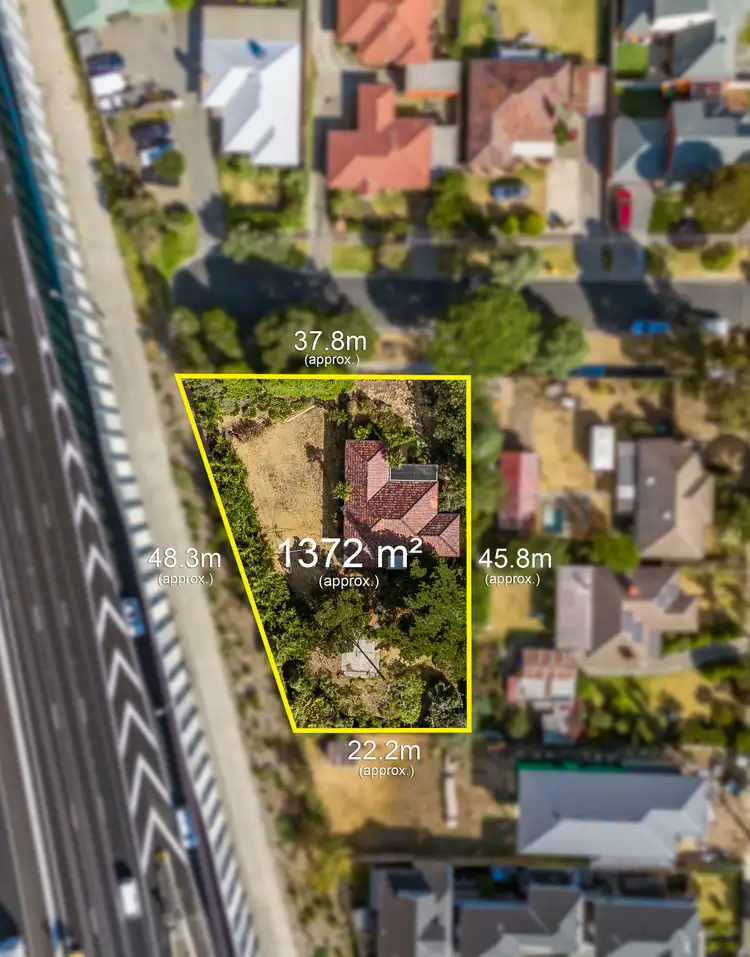 Second view of Homely house listing, 2 Waites Court, Brooklyn VIC 3012