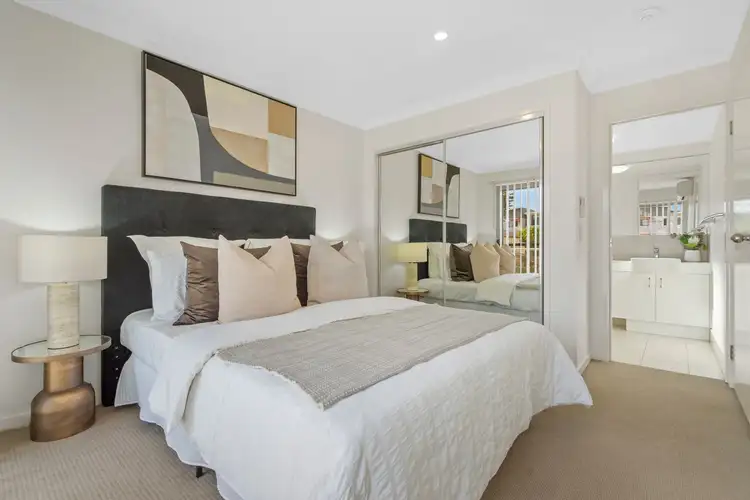 Third view of Homely unit listing, 4/27 Dawson Road, Upper Mount Gravatt QLD 4122