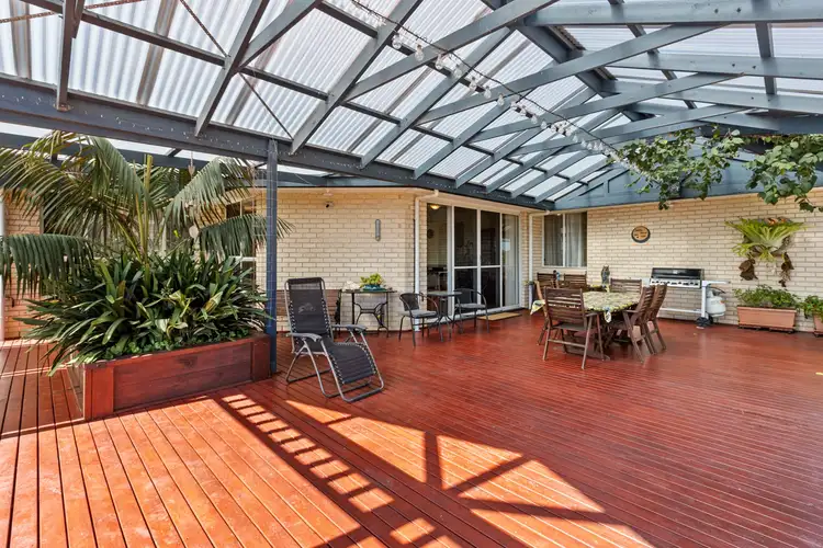 15 Minnipa Drive, Port Hughes SA 5558