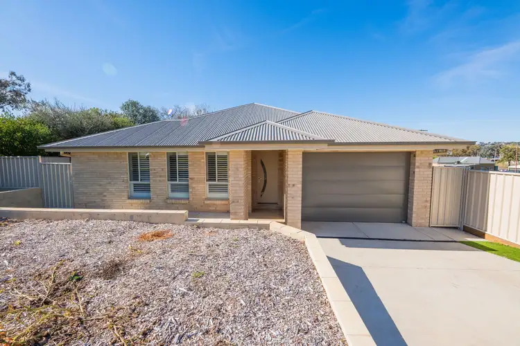 1 Burrett Street, Grenfell NSW 2810