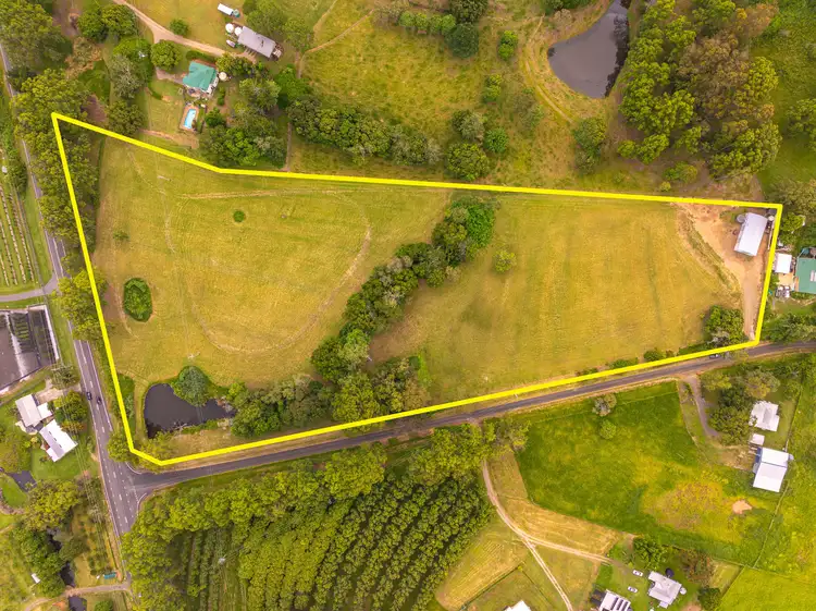 19 Mullins Creek Road, Goomboorian QLD 4570