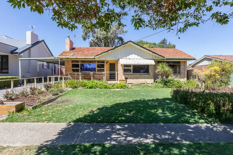 6 Delphine Avenue, Dianella WA 6059