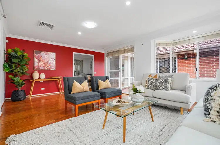 Second view of Homely house listing, 32 Hampton Crescent, Prospect NSW 2148