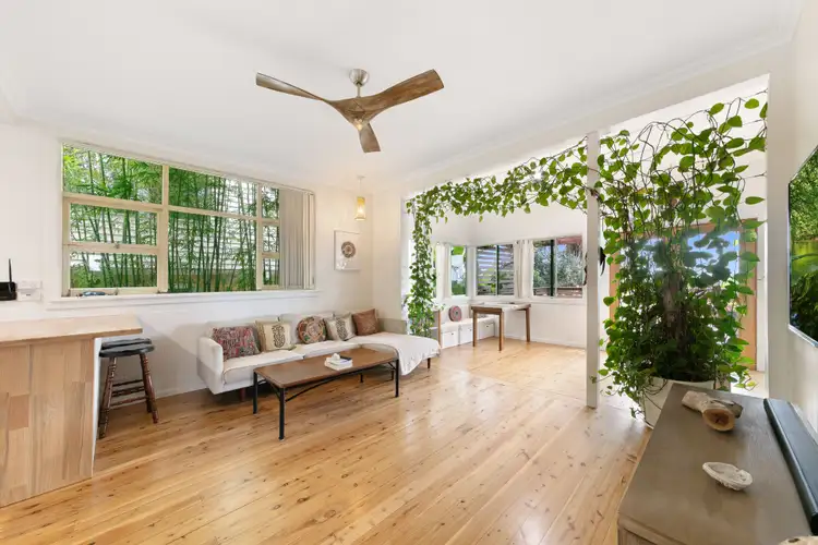 Third view of Homely house listing, 4 Woodlawn Drive, Budgewoi NSW 2262