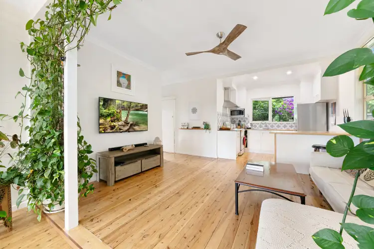 Fourth view of Homely house listing, 4 Woodlawn Drive, Budgewoi NSW 2262