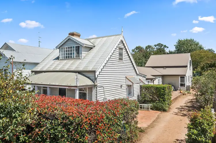 43 Yarrawa Street