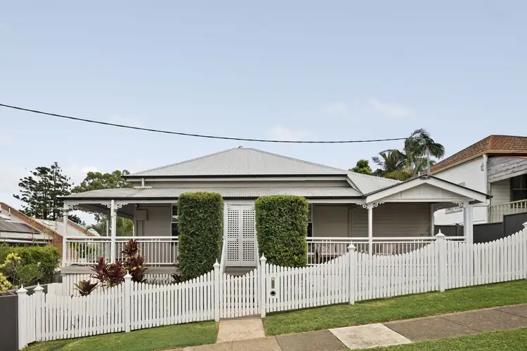 28 Wambool Street, Bulimba QLD 4171