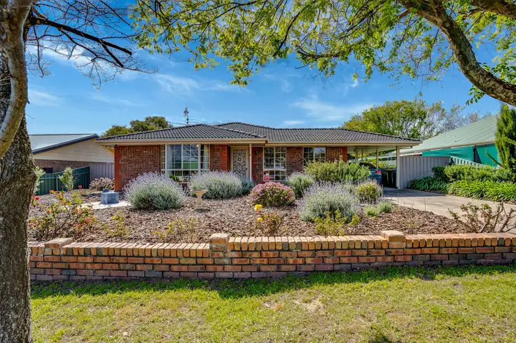 16 Deykin Street, Goolwa Beach SA 5214
