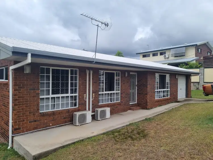 24 Bingera Street, Clinton QLD 4680