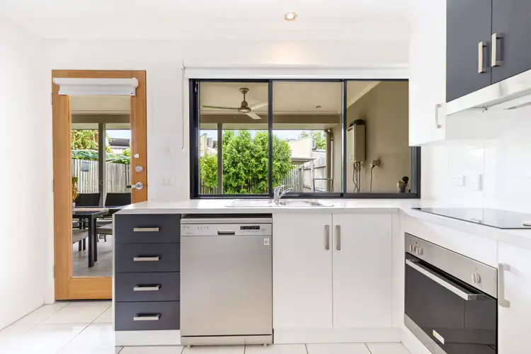 Fifth view of Homely unit listing, 8/16 Riverview Street, Emerald QLD 4720