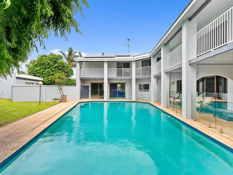 2 Balfour Court, Halls Head WA 6210