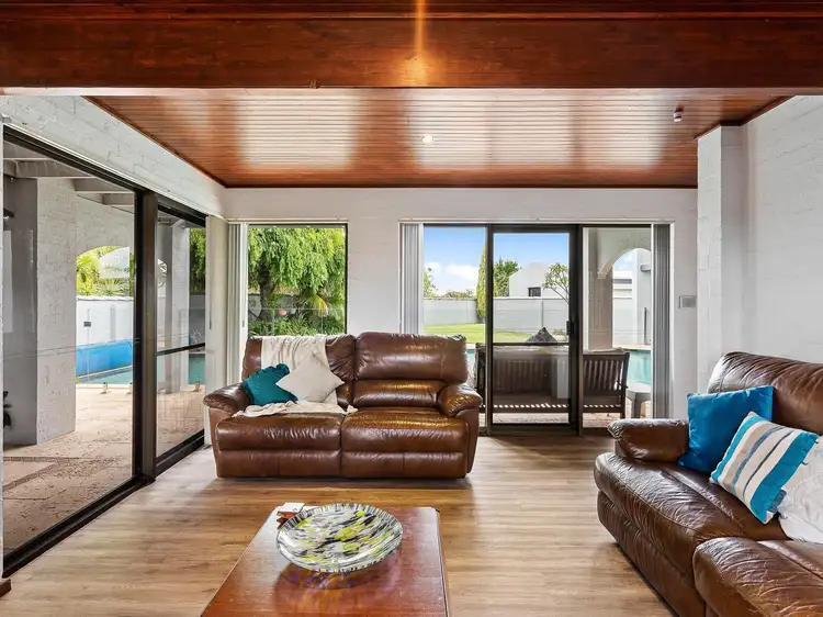 Seventh view of Homely house listing, 2 Balfour Court, Halls Head WA 6210