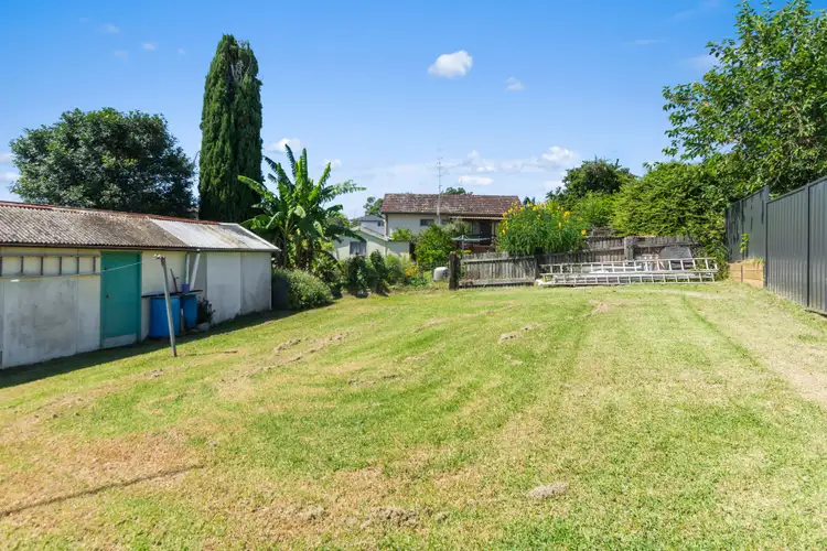 Second view of Homely house listing, 18 Elouera Crescent, Kanahooka NSW 2530