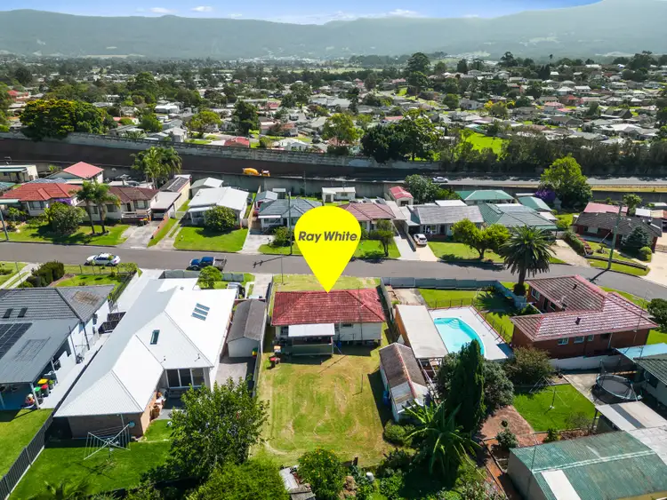 Fourth view of Homely house listing, 18 Elouera Crescent, Kanahooka NSW 2530