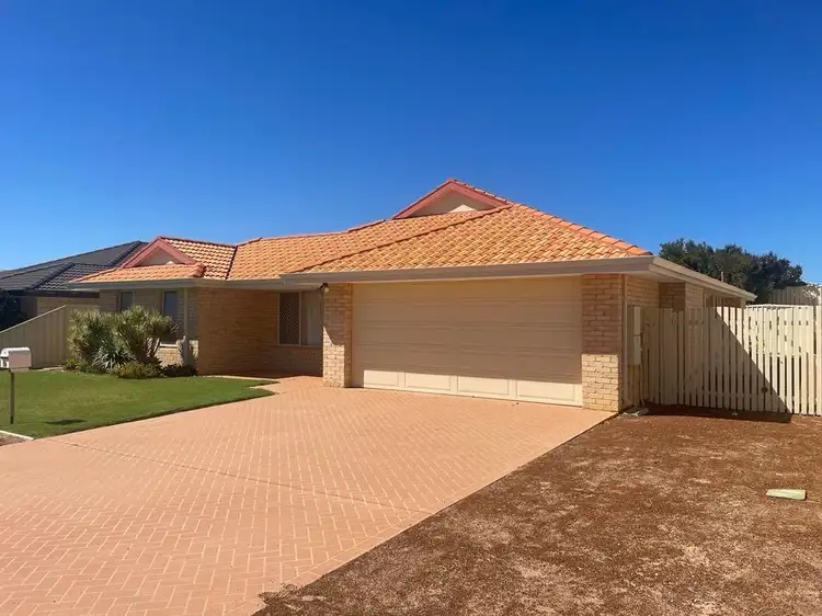10 Colonen Street, Wandina WA 6530