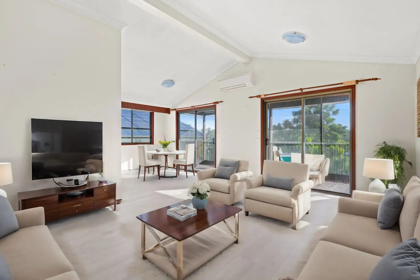 Main view of Homely house listing, 8 Broadwater Drive, Saratoga NSW 2251