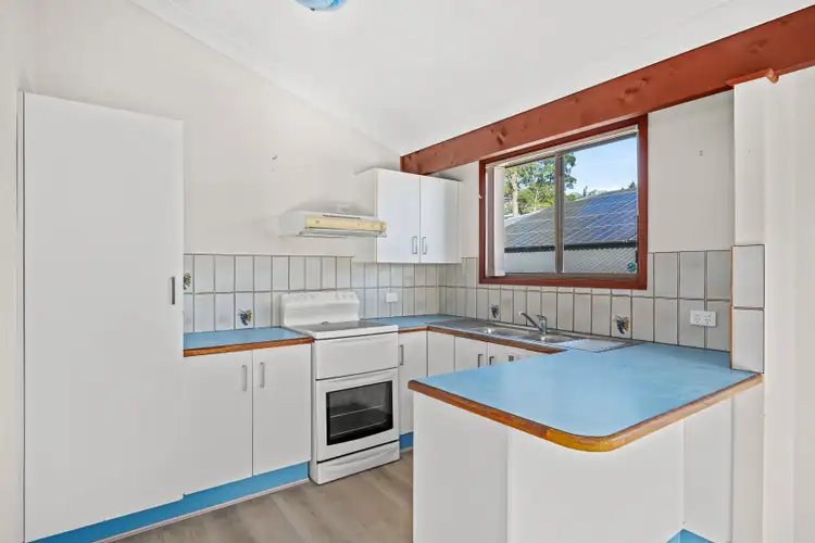 Second view of Homely house listing, 8 Broadwater Drive, Saratoga NSW 2251