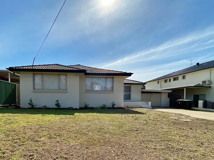 13 Tantani Avenue, Green Valley NSW 2168