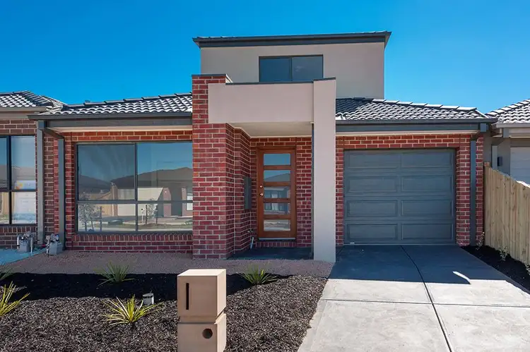 15 Delson Way, Mickleham VIC 3064