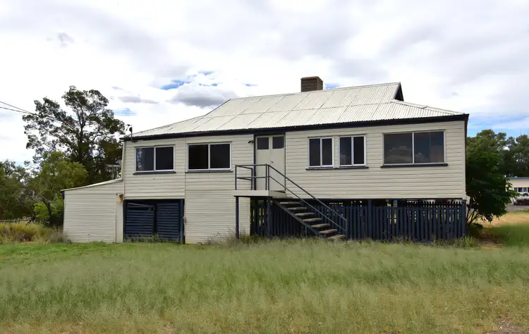 26 McWhannell Street, Aramac QLD 4726