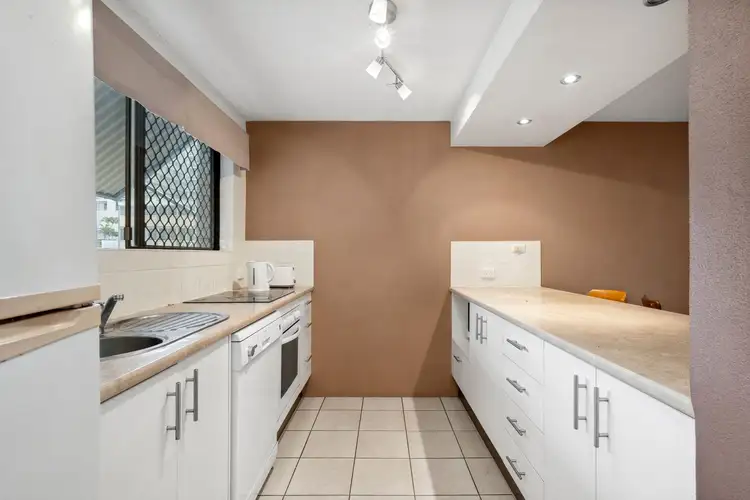 Fifth view of Homely unit listing, Unit 4/14 Moreton Parade, Kings Beach QLD 4551