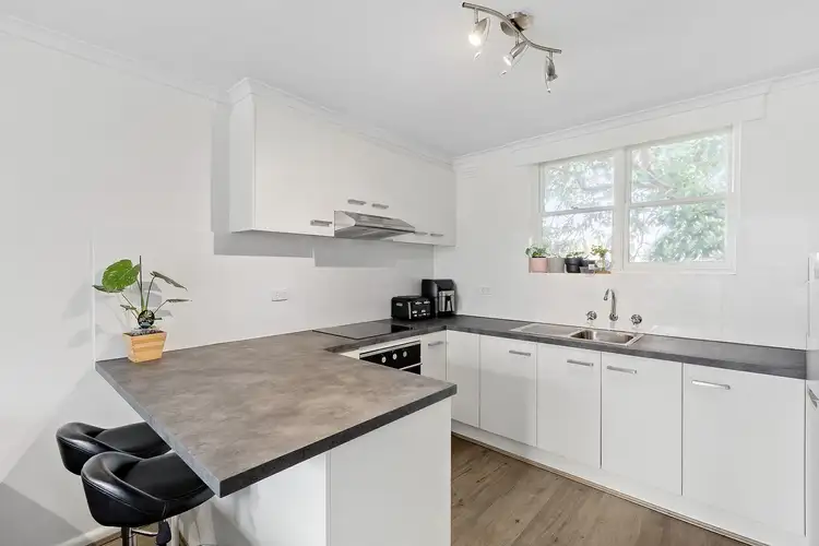 6/33A Brownfield Street, Mordialloc VIC 3195