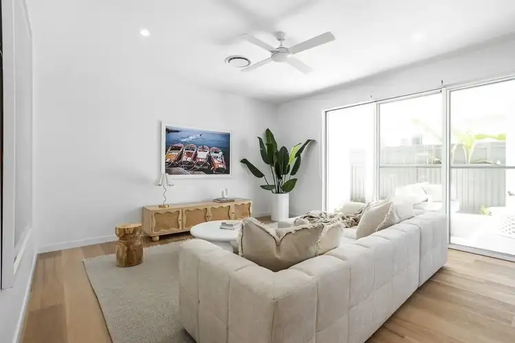 Fifth view of Homely house listing, 2/13 Tabilban Street, Burleigh Heads QLD 4220
